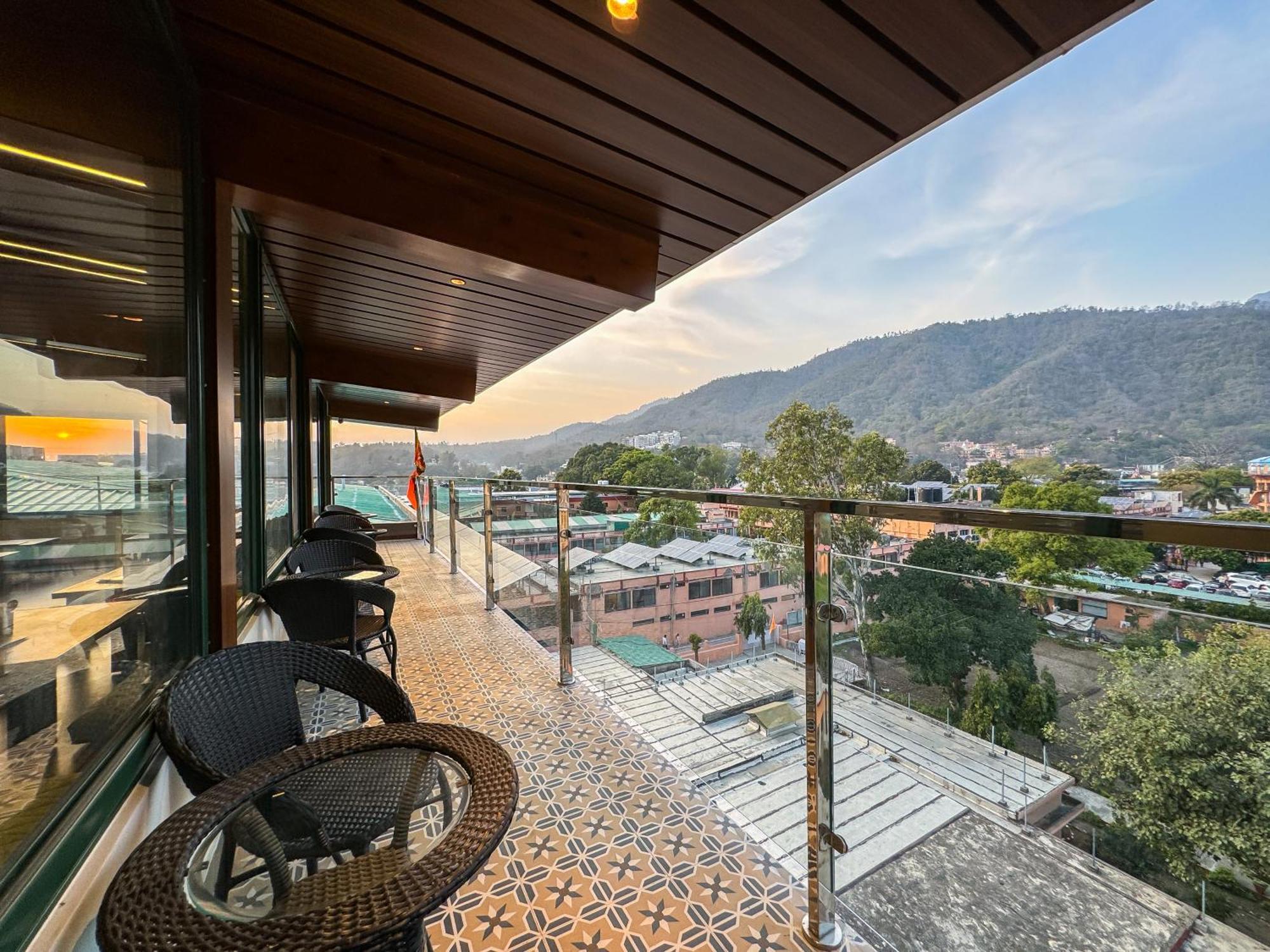 Green View By Green Tree Hotels Rishikesh Exterior photo